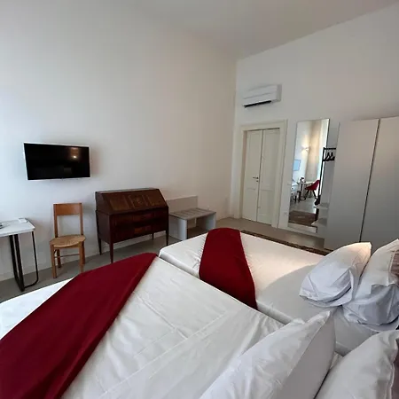 Rudiae Luxury Appartments Rosso * Lecce